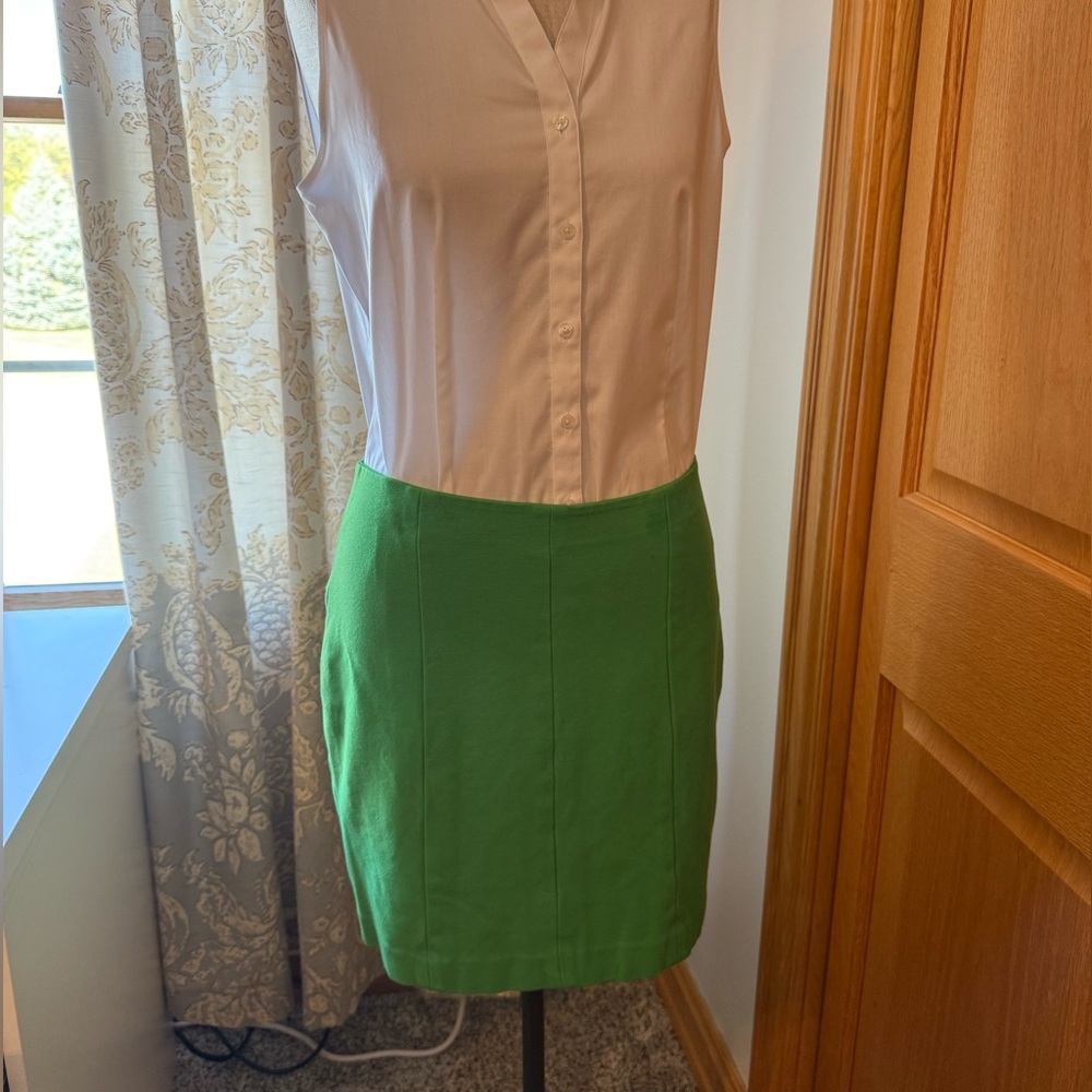 Aravon Green Mini Skirt